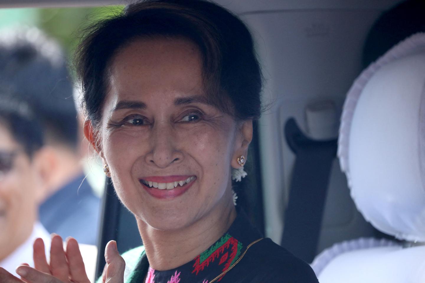 En Birmanie, Aung San Suu Kyi purgera le reste de sa peine assignée à résidence