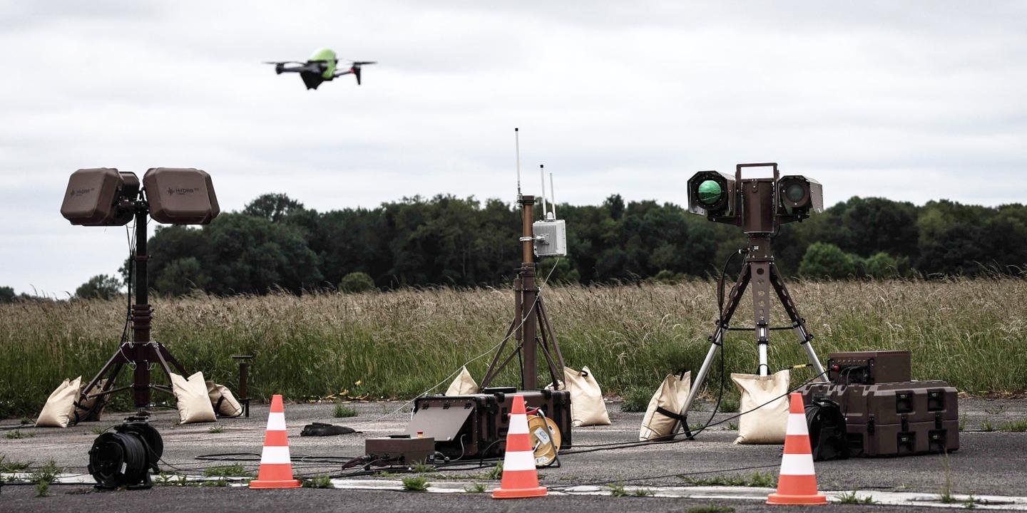 La filière drone investit la base aérienne de Brétigny pour des tests
