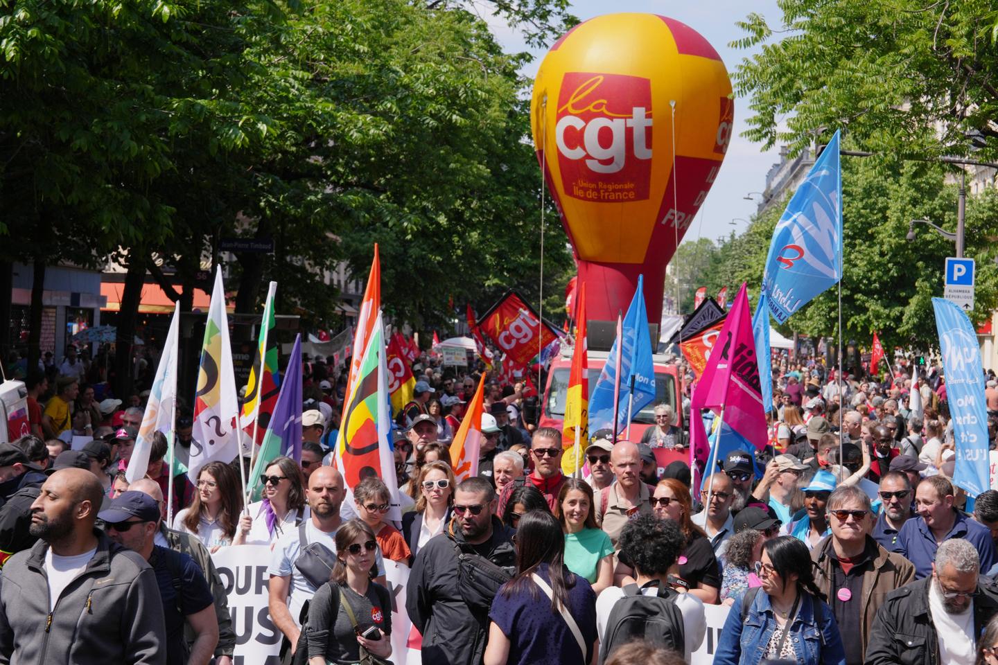 1ᵉʳ-Mai : les syndicats défilent dans toute la France ; le cortège parisien s’élance