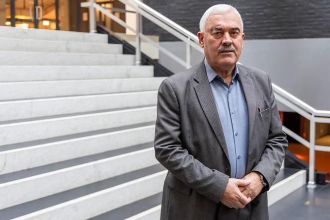 Shawan Jabarin, diretor da organização palestina de direitos humanos Al-Haq, no Tribunal Penal Internacional em Haia, 4 de dezembro de 2025. 