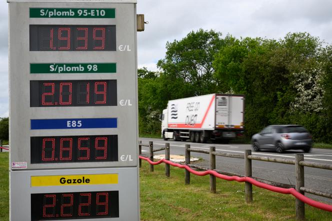 Um posto de gasolina em Saint-Etienne-de-Montluc (Loire-Atlantique), 15 de abril de 2026.