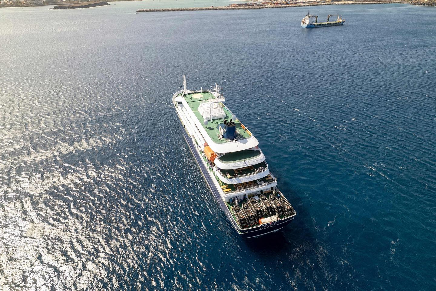 Foyer présumé de hantavirus sur un navire de croisière : le Cap-Vert refuse le débarquement des passagers