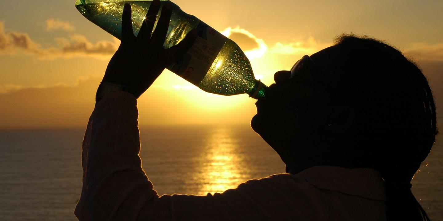 Quand l'eau devient mortelle : trois histoires cliniques