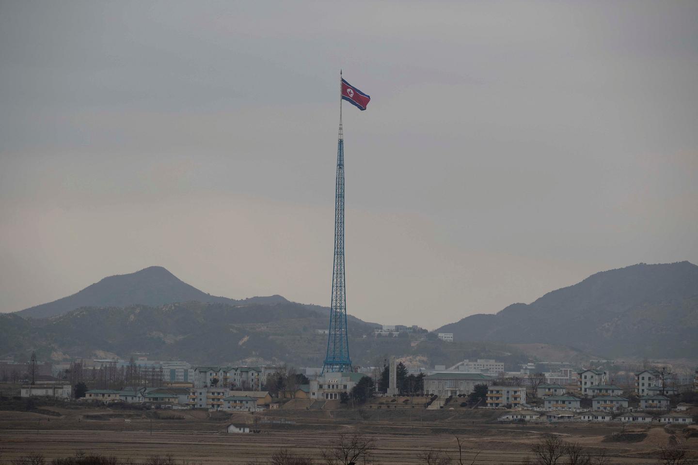 Corea del Norte elimina toda referencia a la reunificación con Corea del Sur en su Constitución y confirma una línea más hostil hacia Seúl