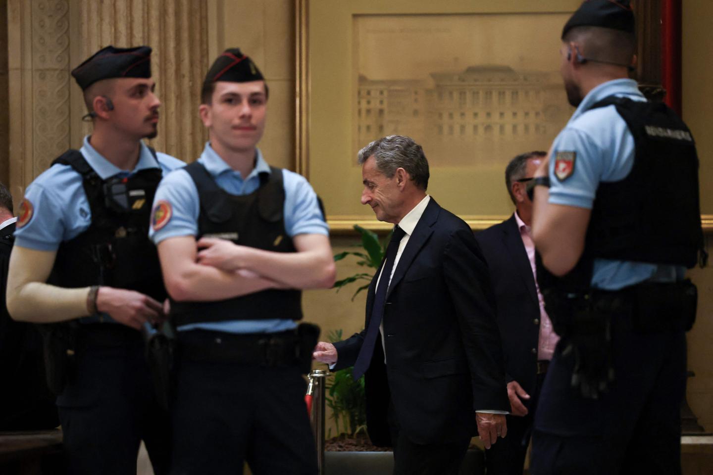 Procès de l’affaire libyenne : au dernier jour des débats, la contre-offensive de Nicolas Sarkozy laisse la cour dubitative