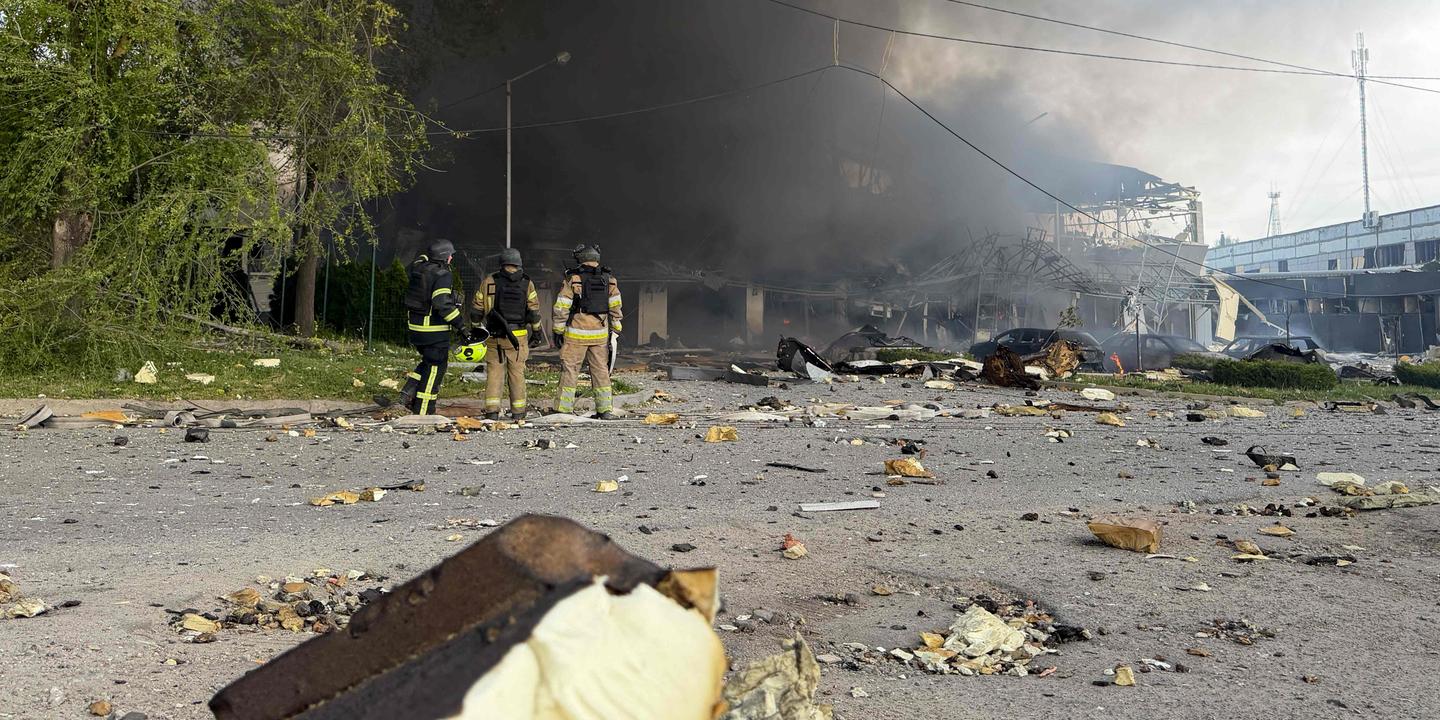 Attaque russe à Zaporijia : deux morts et huit blessés en plein jour