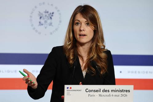 La porte-parole du gouvernement français, Maud Bregeon, à l’issue du conseil des ministres, à Paris, le 6 mai 2026.