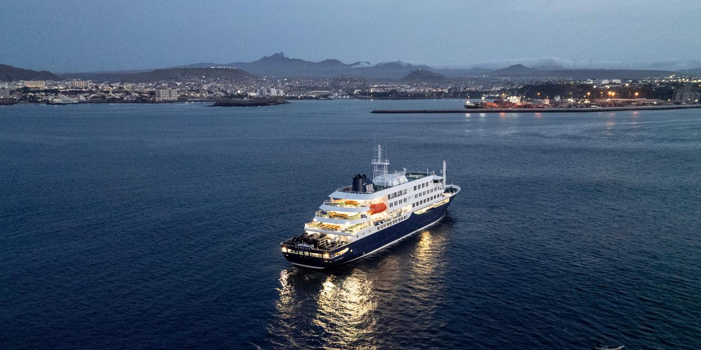 EN DIRECT, hantavirus sur un navire de croisière : l’évacuation des passagers devrait commencer lundi à partir des Canaries