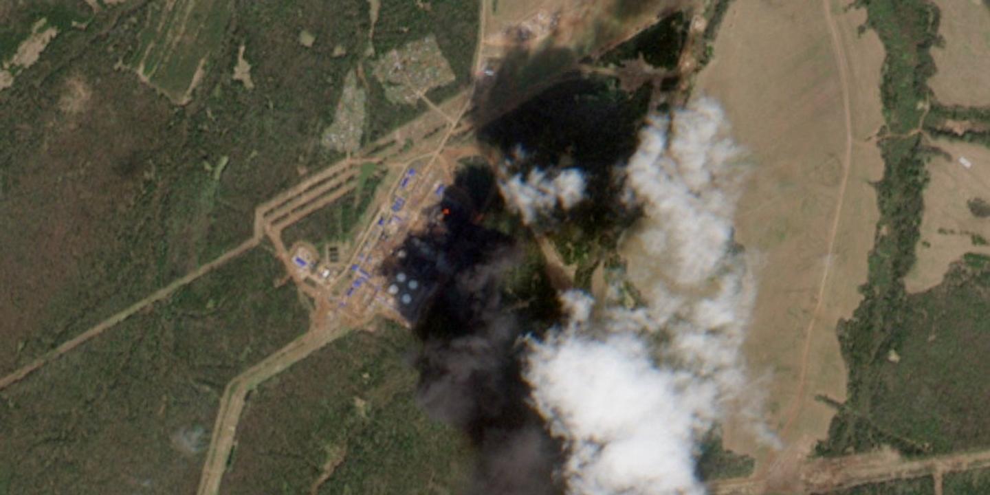 Guerre en Ukraine : la Russie suspend ses exportations de kérosène après des attaques sur ses raffineries