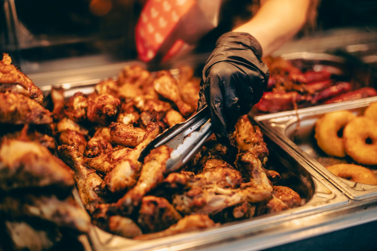 De Master Poulet à Tasty Crousty, comment le poulet secoue le marché du fast-food français