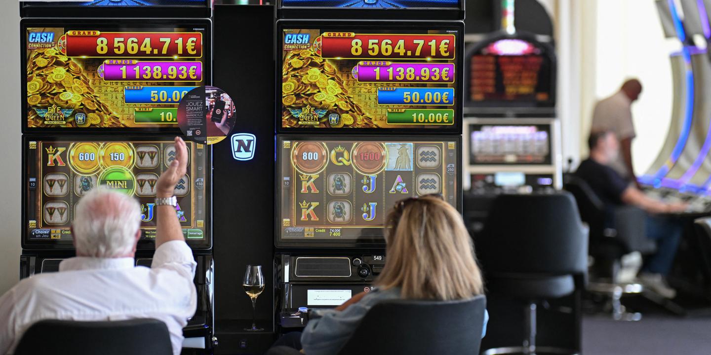 Casinos français fragilisés par baisse du pouvoir d'achat et concurrence en ligne