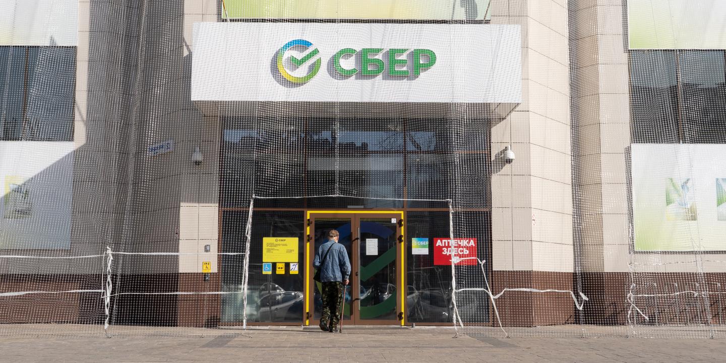 Les banques russes, relais-clés dans l’économie de guerre du Kremlin