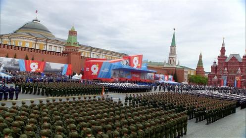 Des militaires russes participent à un défilé militaire sur la place Rouge, au centre de Moscou, le 9 mai 2026.