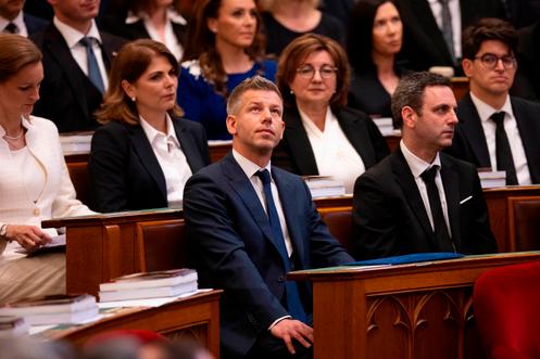 Peter Magyar, avant la cérémonie d’investiture, à Budapest, le 9 mai 2026. 