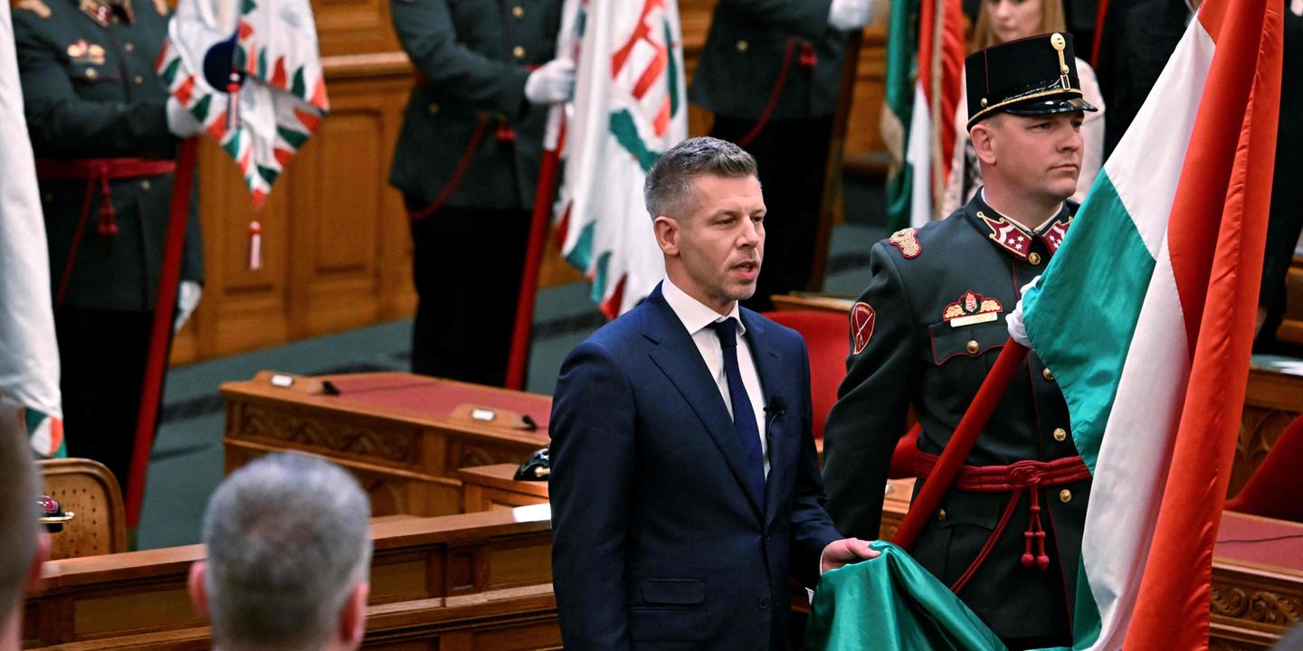 Peter Magyar, officiellement investi premier ministre, promet de « servir » la Hongrie, non « de régner »