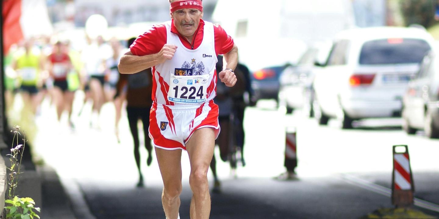 À 60 ans, il a couru plus de 500 marathons : quel impact sur son cœur ?