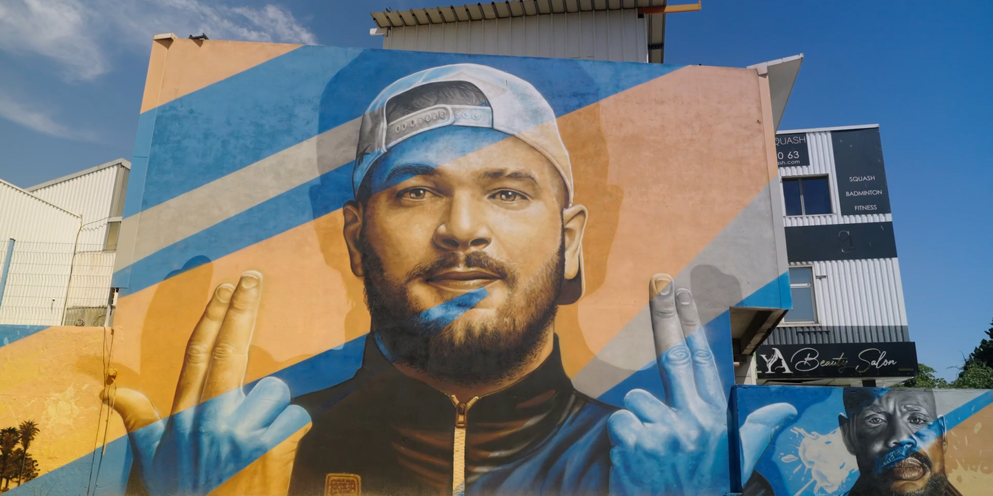 Team Jul sur France 4 : le rappeur marseillais décrypté tel un mythe moderne