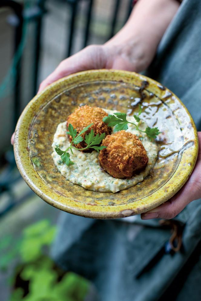 Croquette d’asperge verte, sauce tartare.