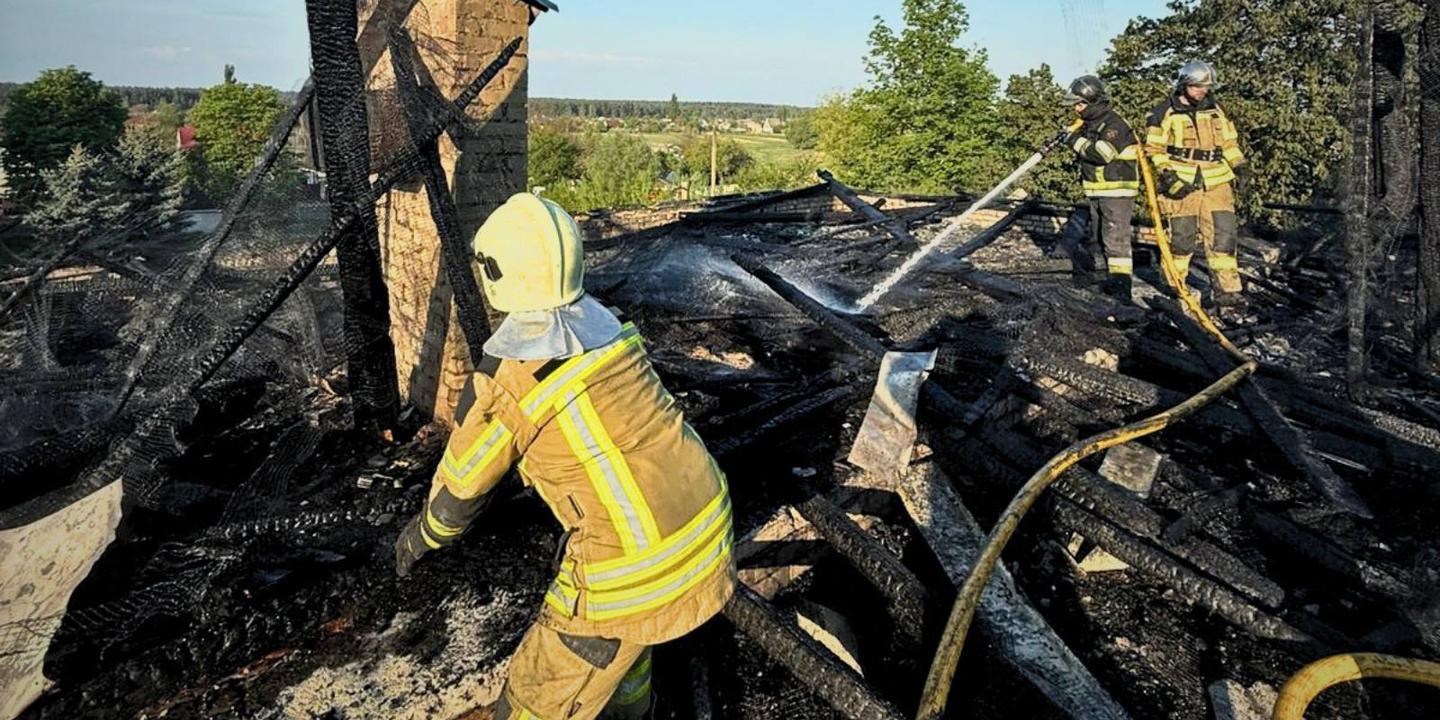 Guerre en Ukraine : nouvelles frappes russes et avancées diplomatiques