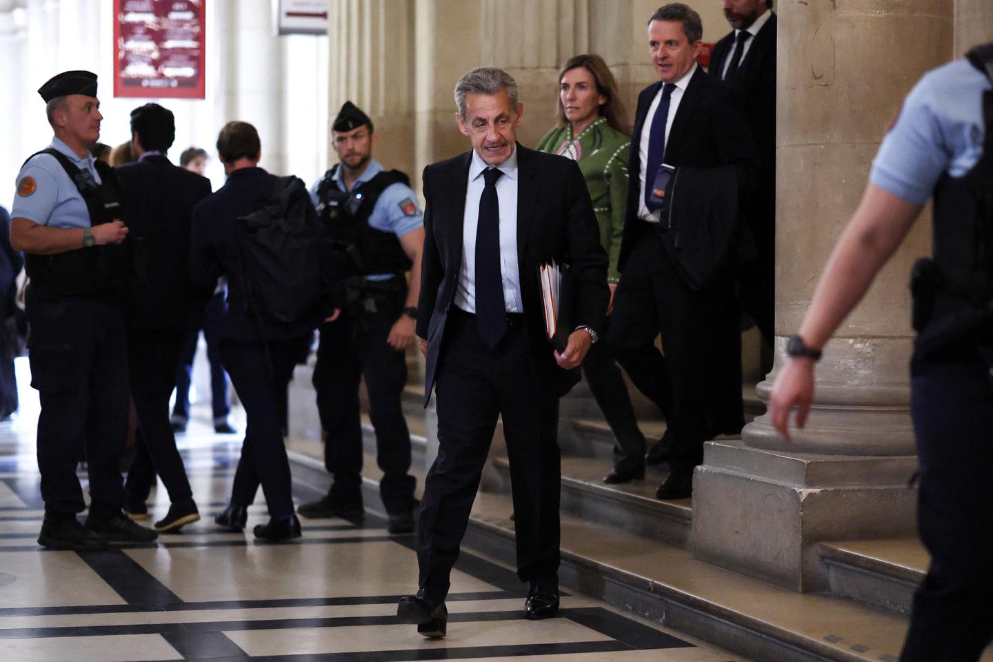 Affaire libyenne : au procès en appel, le parquet général requiert de nouveau sept ans de prison contre Nicolas Sarkozy