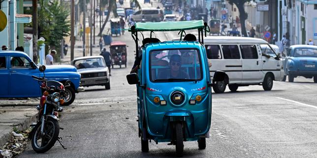 Cuba's small businesses turn to solar energy to offset fuel shortages