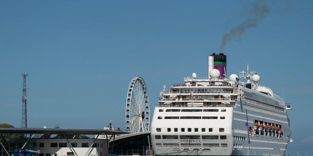 France isolates over 1,700 people on cruise ship after suspected norovirus death