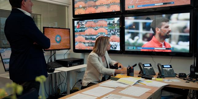 « Roland-Garros. Entre les lignes » explore avec finesse les coulisses du plus grand tournoi sur terre battue
