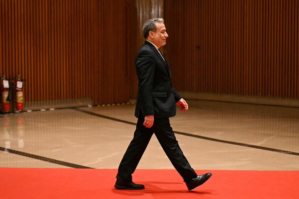 Le ministre des affaires étrangères iranien, Abbas Araghtchi, à l’ouverture de la réunion des ministres des affaires étrangères des pays du BRICS, au Bharat Mandapam, à New Delhi, le 14 mai 2026. - ARUN SANKAR/AFP