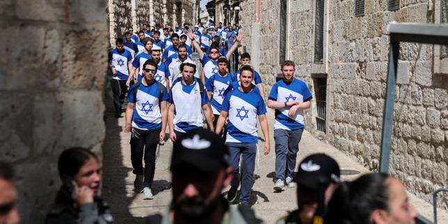 « Gaza est à nous pour toujours » : à Jérusalem, la démonstration de force des colons israéliens