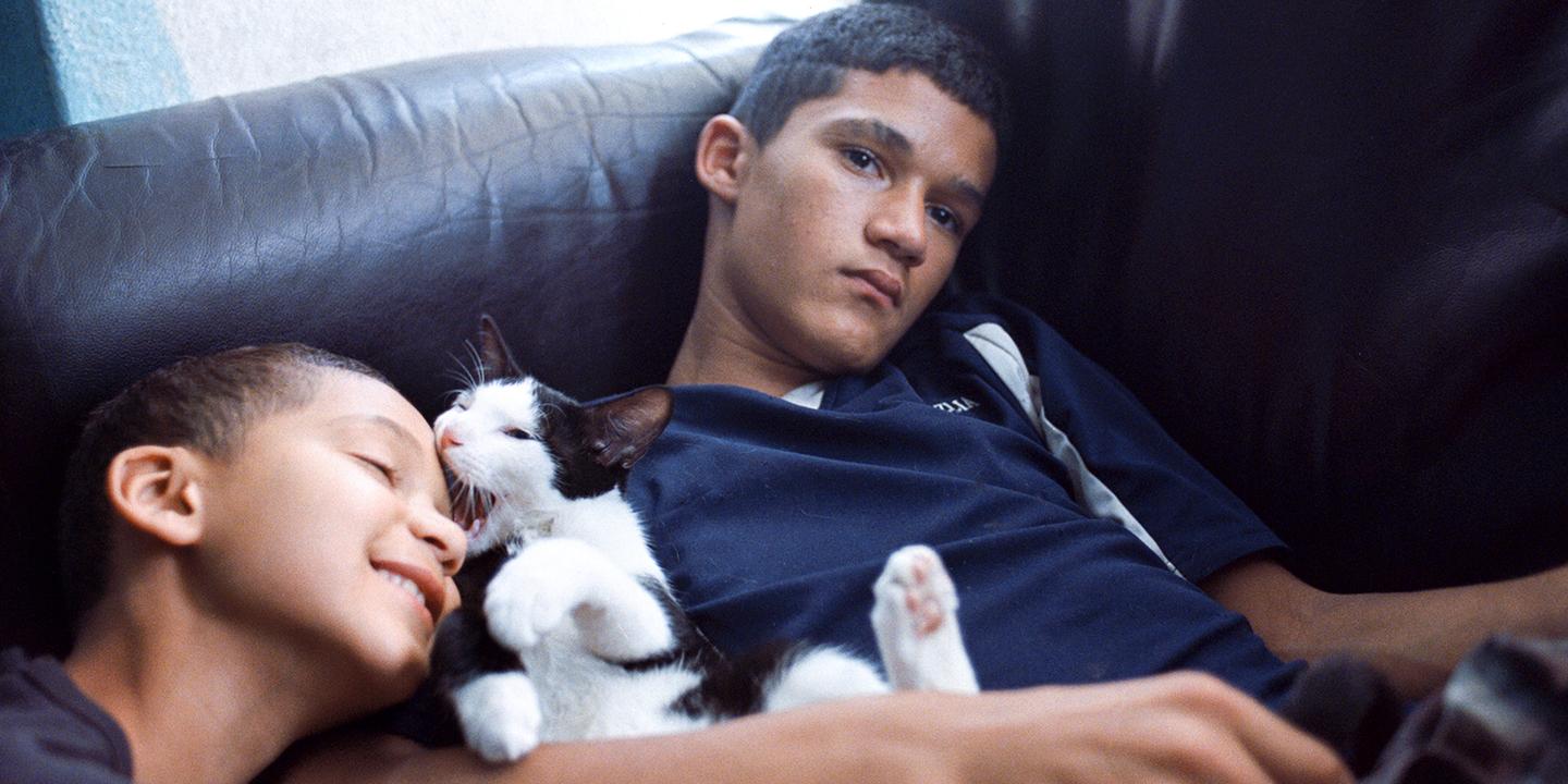 Dans la banlieue du Cap, la vie bouleversée du photographe Alessandro Iovino
