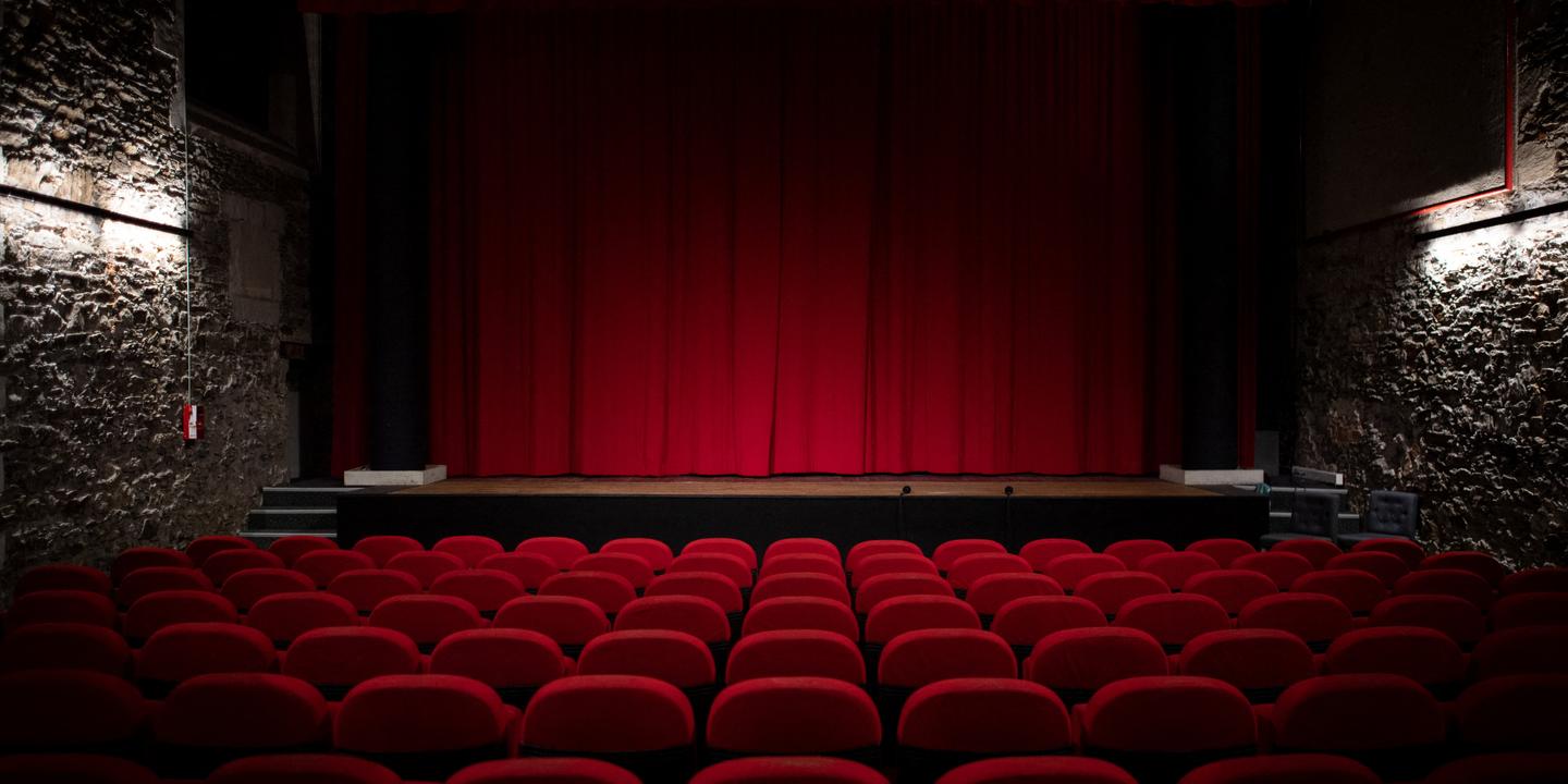 Recettes mondiales des salles de cinéma : un retour à la normale encore lointain