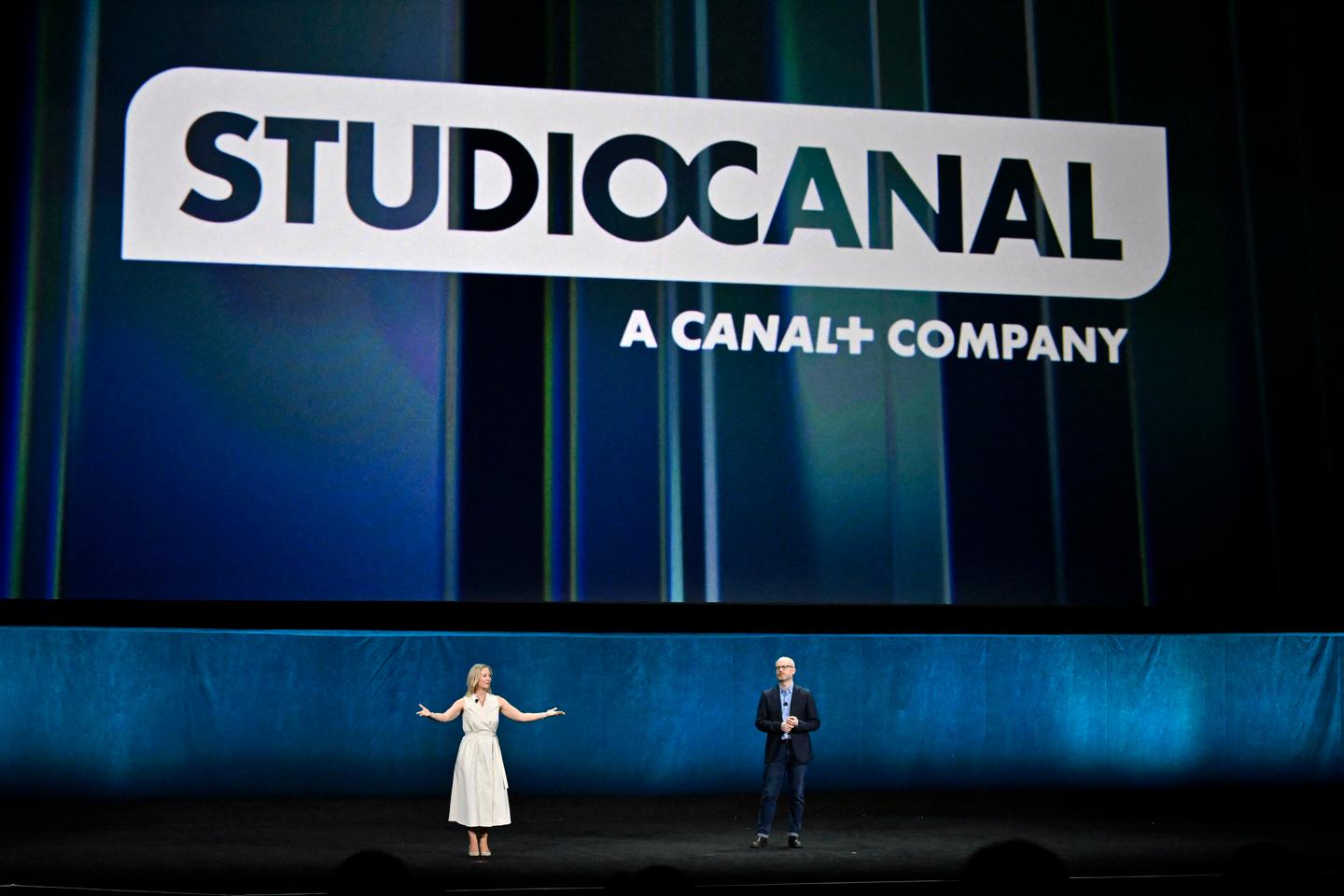 Cinéma : les signataires de la tribune anti-Bolloré partagés entre sidération et révolte après l’annonce de leur boycott par Canal+