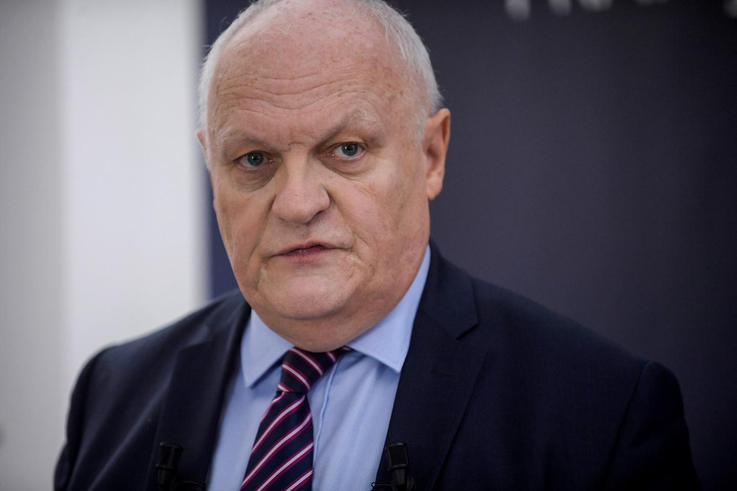 François Asselineau renvoyé en procès pour agression et harcèlement sexuels
