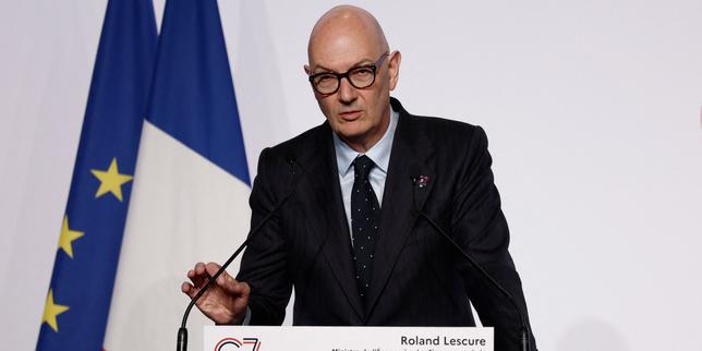 French minister says G7 talks were 'sometimes difficult'