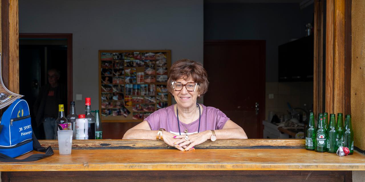 ALEXA BRUNET POUR « LE MONDE » Nicole Blanc, actuelle adjointe social enfance santé, une commune fracturée, reportage sur la ville de Dieulefit (Drôme), où la mairie écolo n'a pa été réélue, 9 mai 2026, Alexa Brunet pour Le Monde