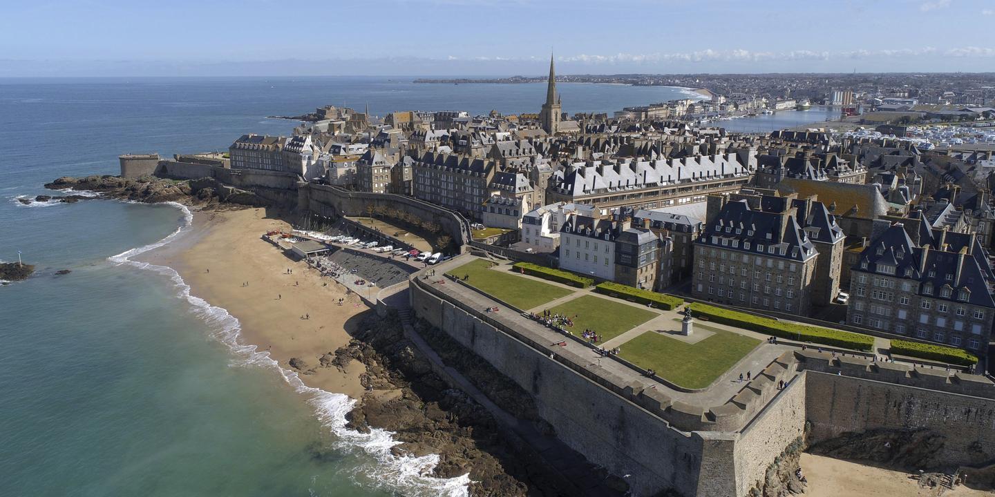 En Bretagne, le tourisme haut de gamme colonise le littoral