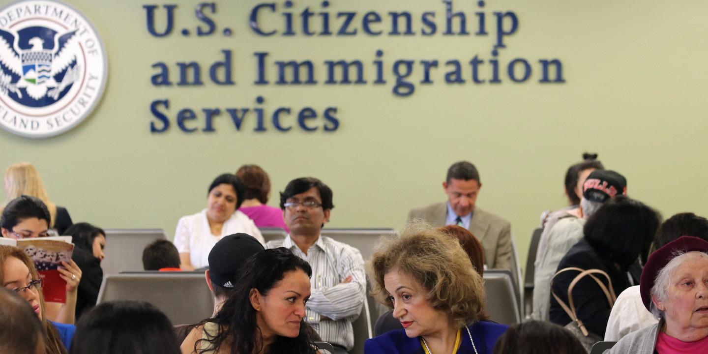 Carte verte : Trump impose le dépôt depuis le pays d'origine