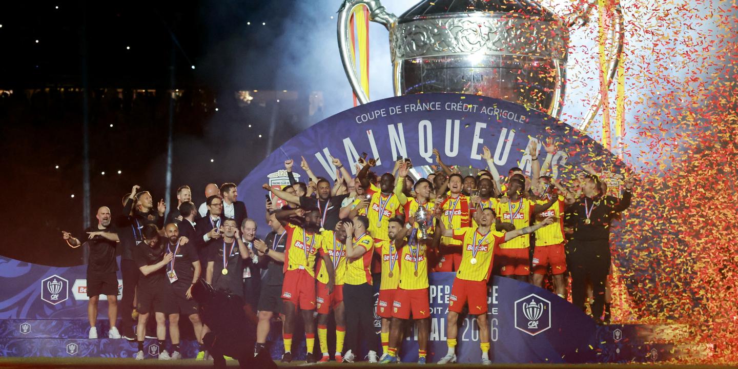 Lens remporte sa première Coupe de France face à Nice au terme d'une saison historique