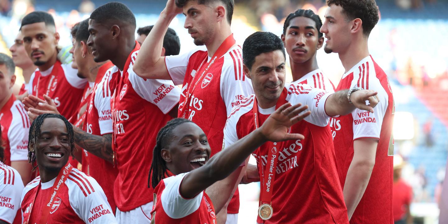 Arsenal : une saison historique malgré les critiques avant le choc face au PSG