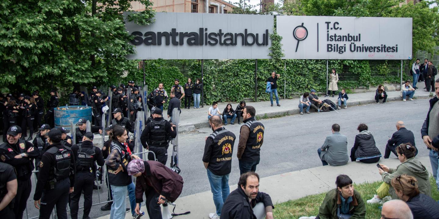 Turquie : Erdogan renonce à fermer une université, tensions avec l'opposition