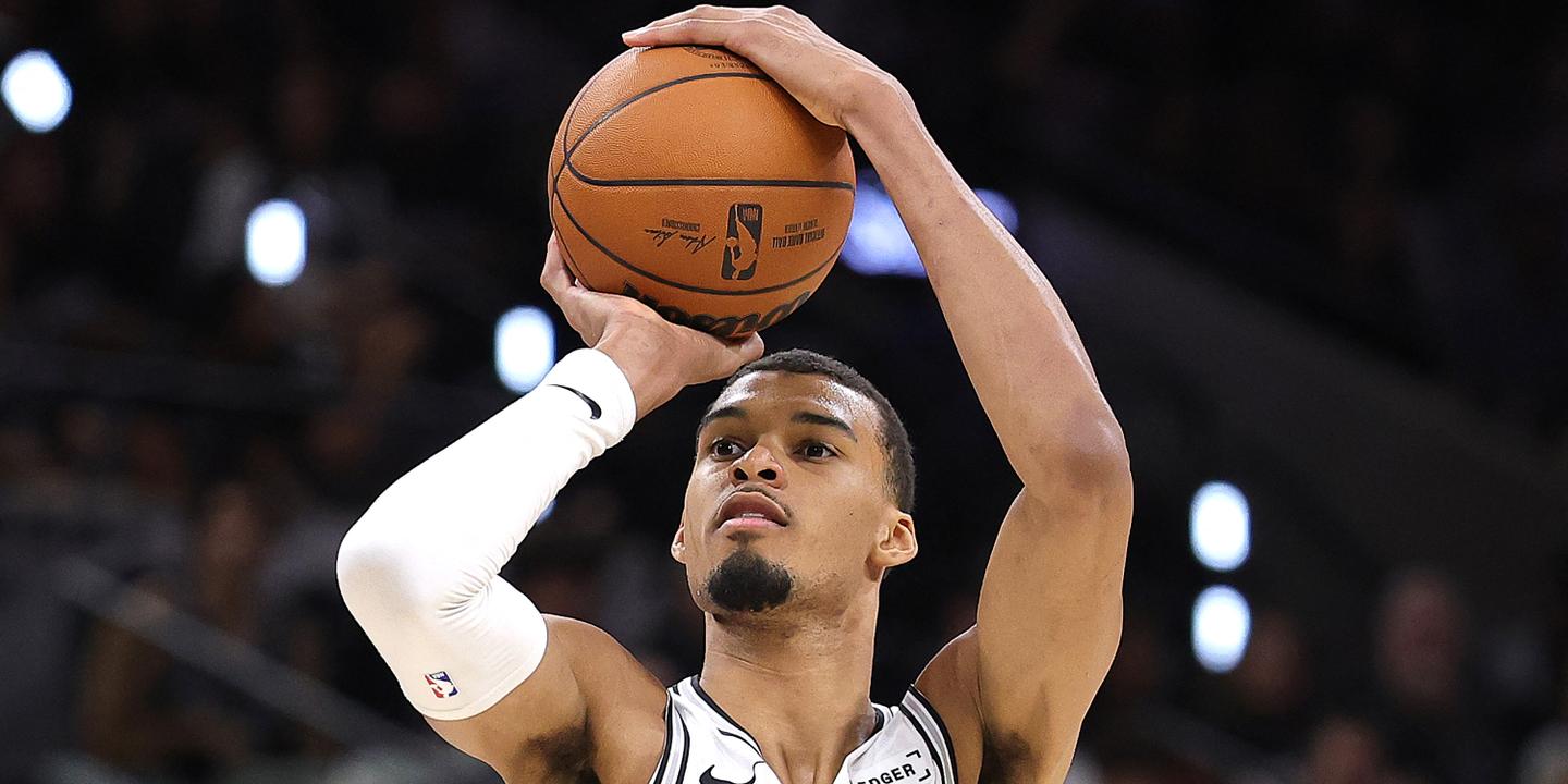 Wembanyama et les Spurs égalisent face au Thunder en NBA