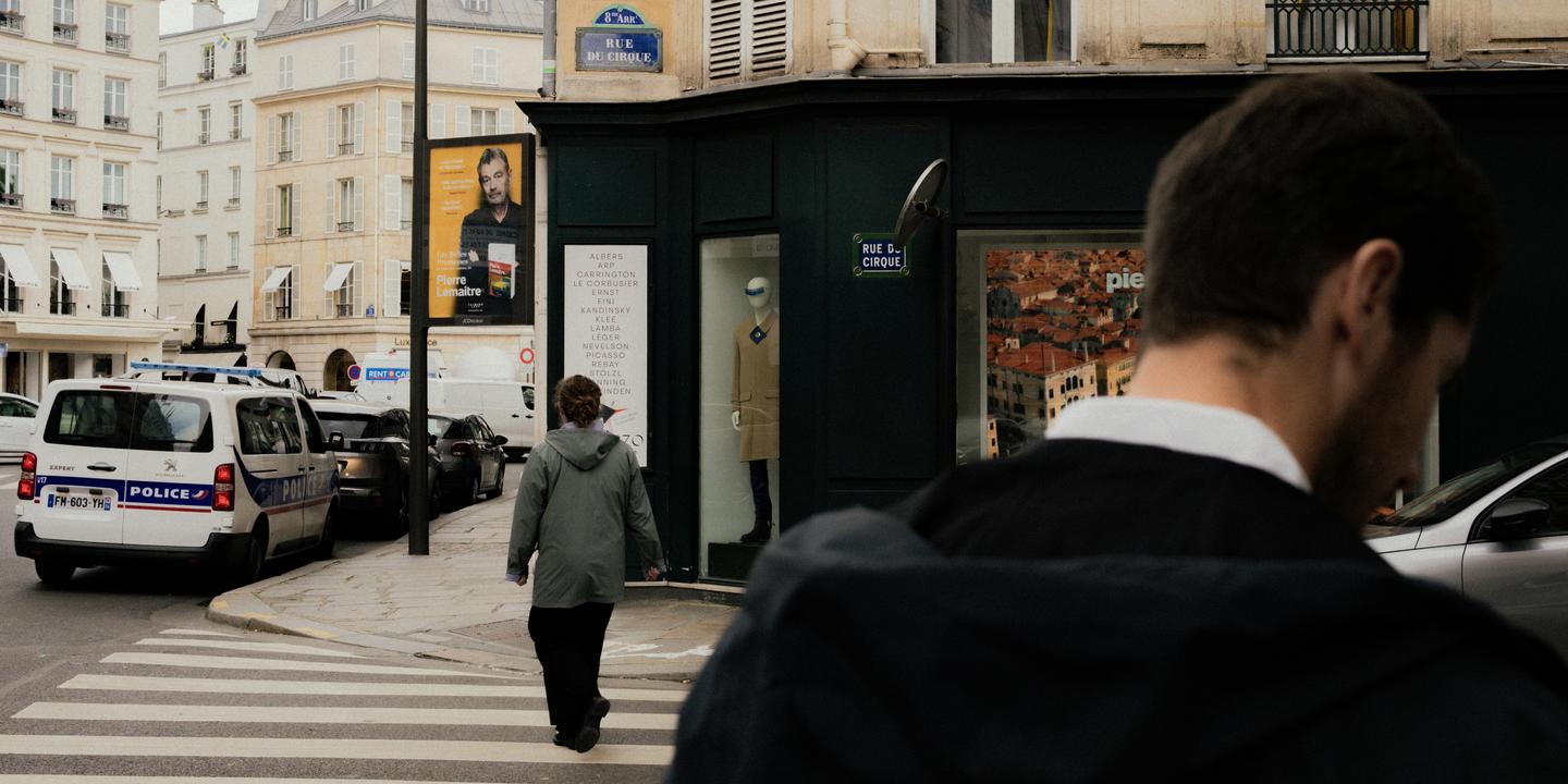 Rue du Cirque : du jardin secret de Cardin aux intrigues élyséennes