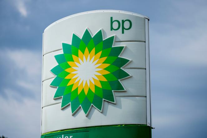 Un panneau de station-service BP, à Marietta, en Géorgie (Etats-Unis), le 12 septembre 2023.