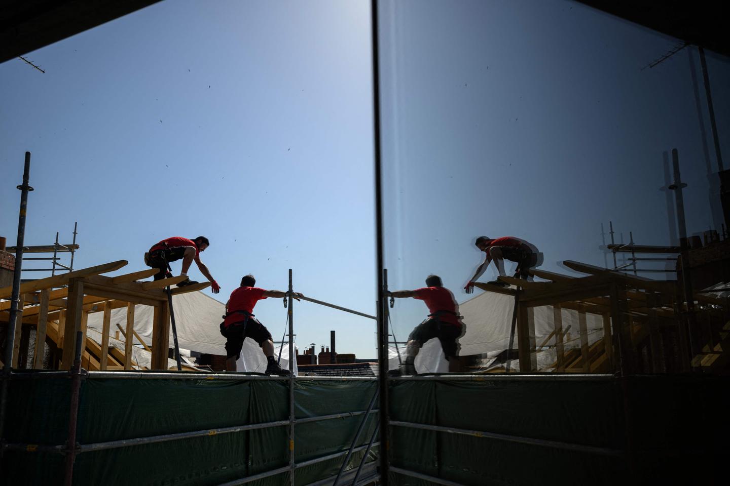 En images : l’impact de la vague de chaleur sur le travail