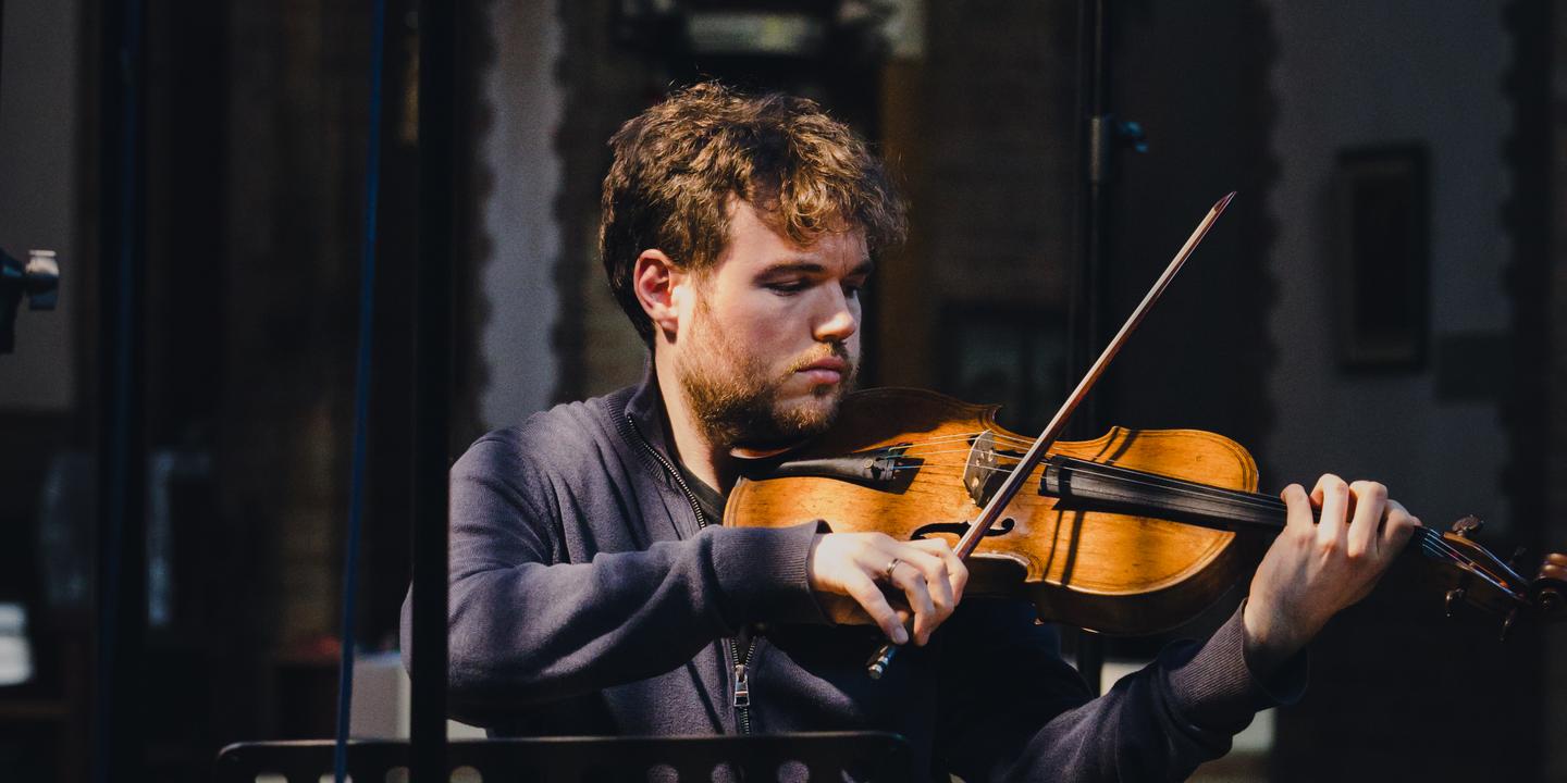 Timothy Ridout, l'altiste britannique qui sublime l'alto