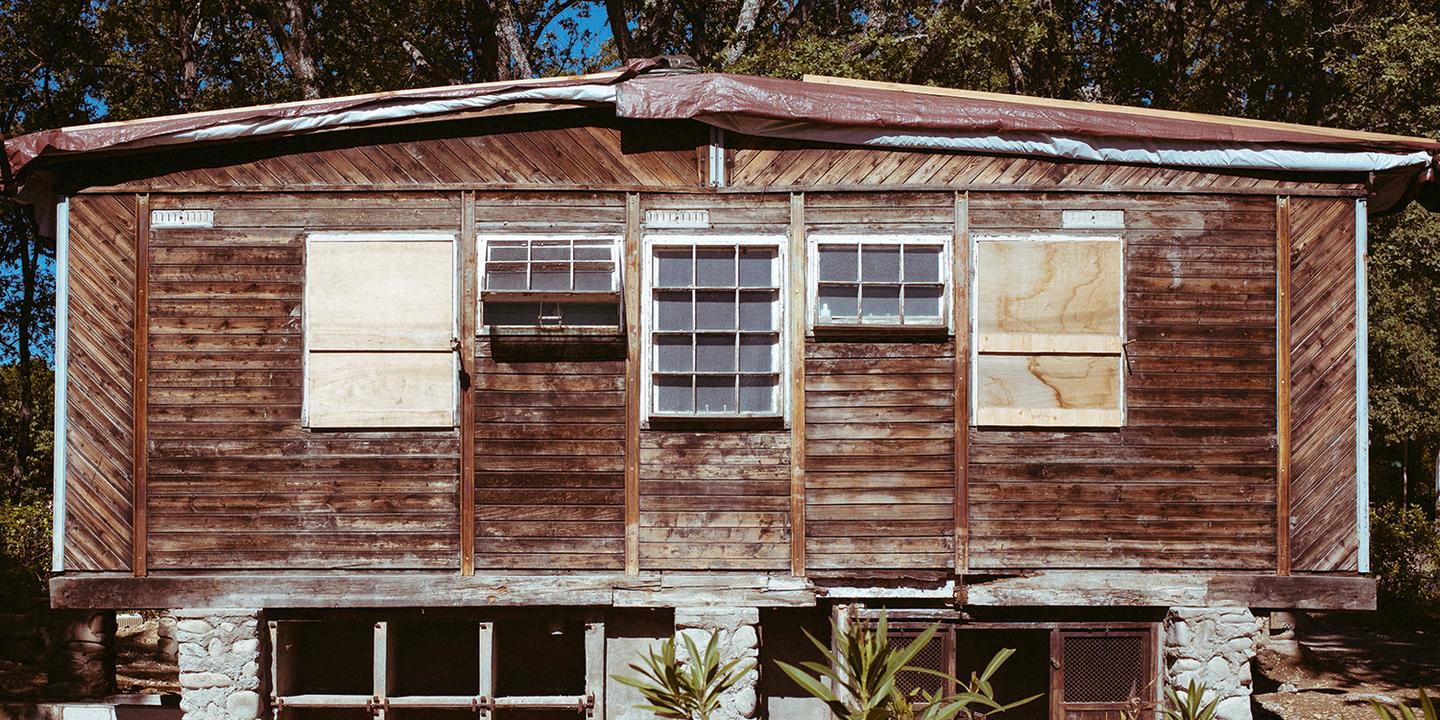 Une maison en kit de Jean Prouvé menacée par le nouveau maire