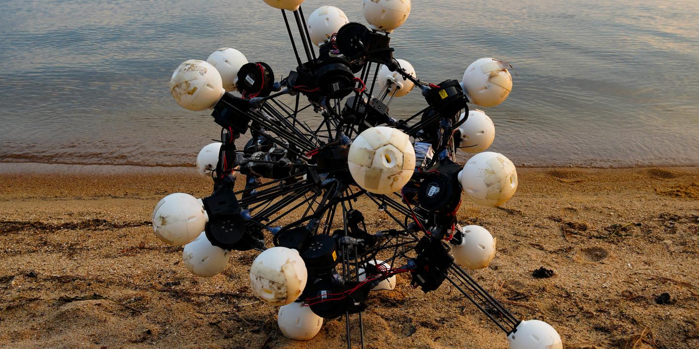 Argus : le robot sphérique à 20 jambes se déplace dans toutes les directions