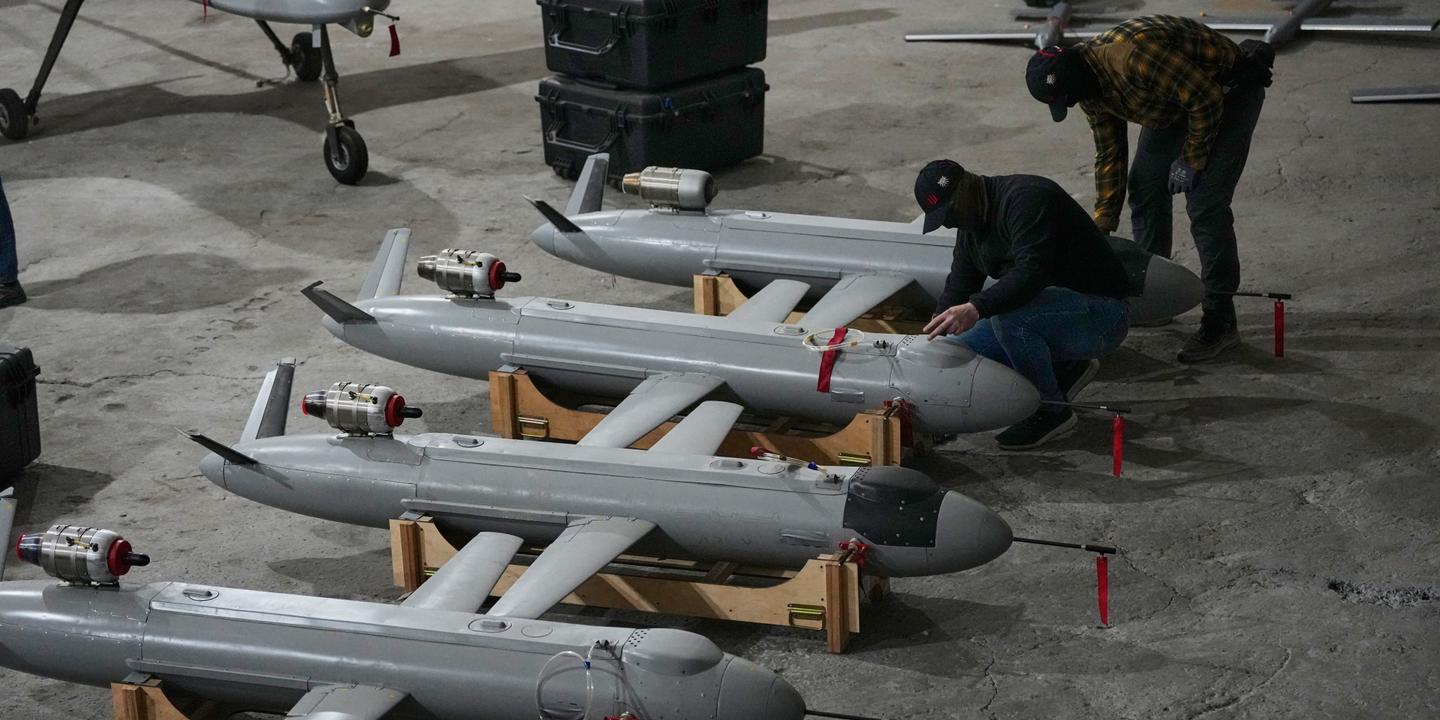 Kiev revendique attaque sur terminal pétrolier et navire russe à Taganrog