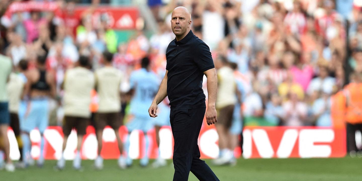 Liverpool : départ immédiat de l'entraîneur Arne Slot annoncé