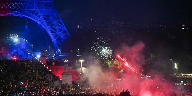 PSG-Arsenal : les images de la liesse à Paris après le deuxième sacre en finale de la Ligue des champions